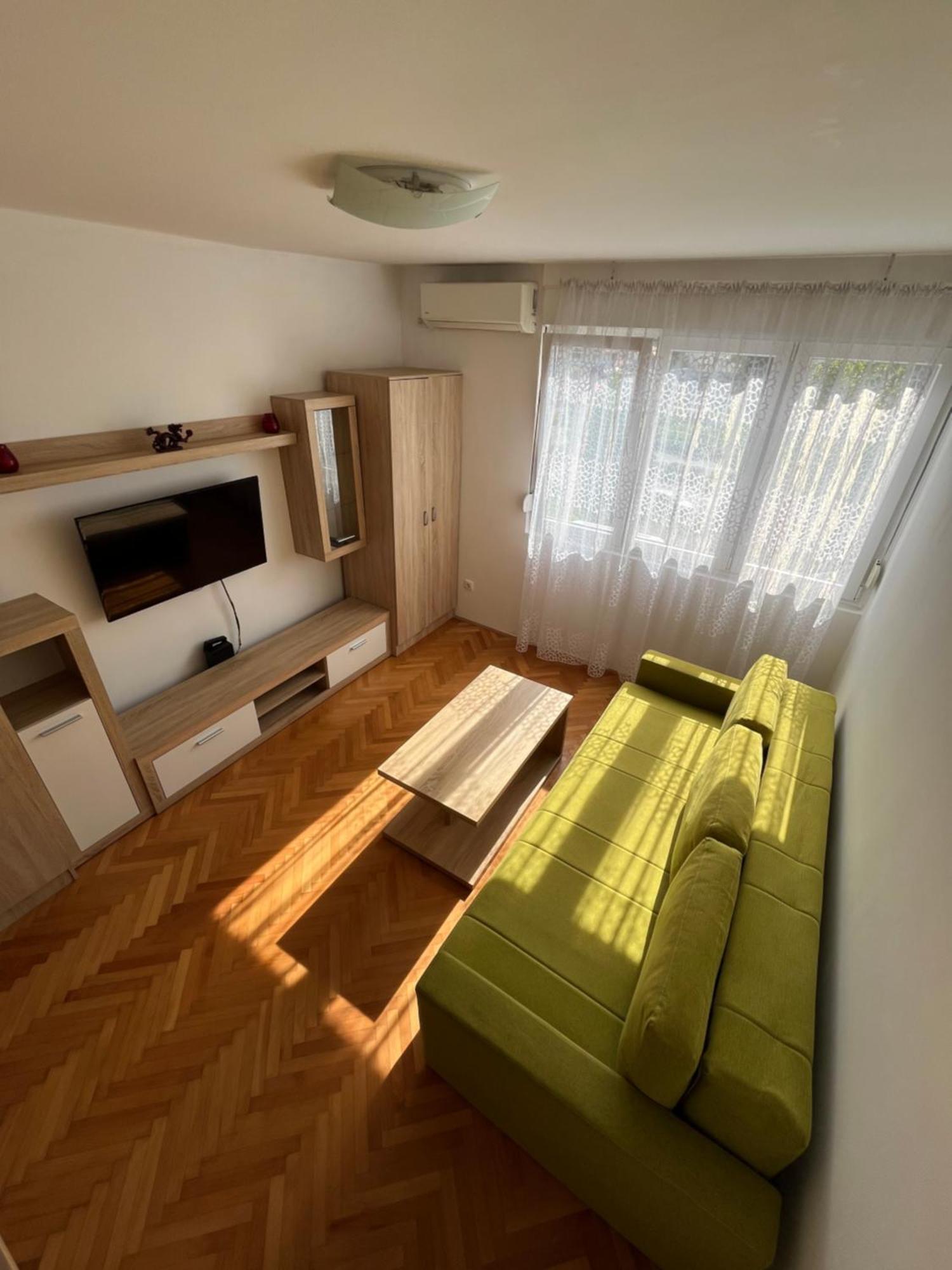באר Studio Apartment Welcome מראה חיצוני תמונה