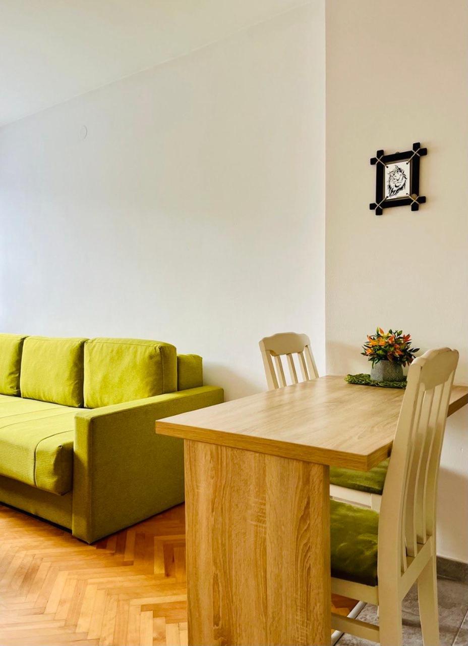 באר Studio Apartment Welcome מראה חיצוני תמונה